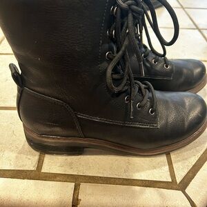 B.O.C. Women’s Black Leather Lace-Up Boots only used once